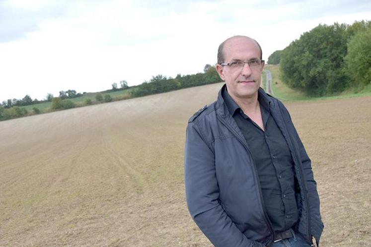 Michel Destombes, agriculteur et maire de la commune de Morlancourt, fait partie des pionniers de ce projet.