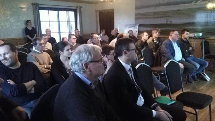 La réunion hivernale a réuni une trentaine de producteurs de lin.