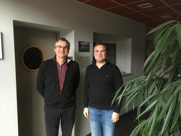 Patrick Rimbert (à gauche) et son successeur Romain Courtin.