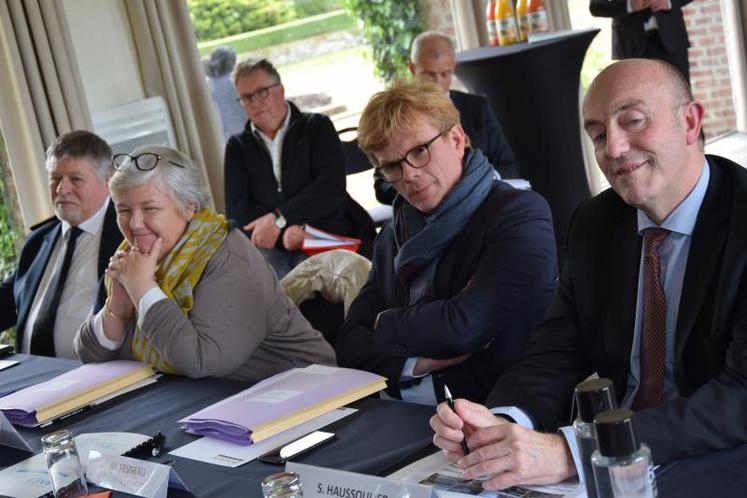 De g. à dr. : Philipe de Mester, préfet de la Somme, Jacqueline Gourault, ministre auprès du ministre de l’Intérieur, 
Marc Fesneau, député du Loir-et-Cher, et Stéphane Hausselier, maire de Saint-Valéry-sur-Somme.