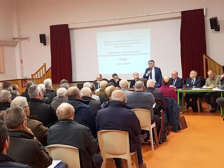 Plus de trois cents membres (propriétaires, exploitants, élus…) composant cette commission se sont réunis pour procéder à la validation de la grille de classement et au choix des parcelles «étalon»