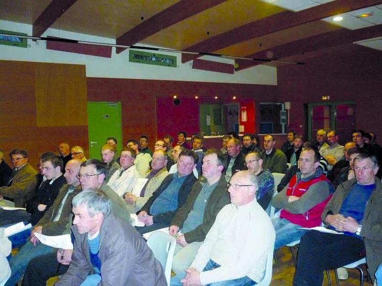 A Grand Laviers, 70 personnes présentes ont pris connaissance 
des dispositions 2013 et posé leurs questions.