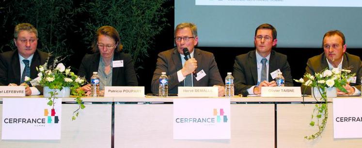 De gauche à droite, Emmanuel Lefebvre, Patricia Poupart, Hervé Demalle, Olivier Taisne et Sylvain Turlot.