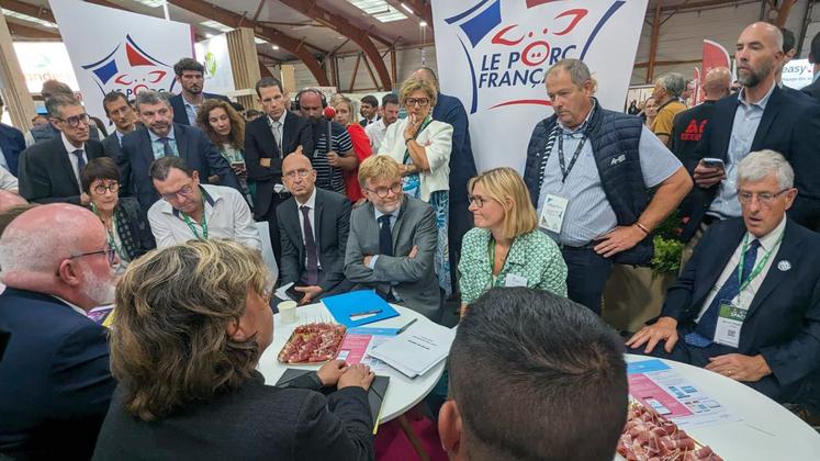 Au Space, le ministre Marc Fesneau a tenté de rassurer son auditoire en déclarant que «nous avons besoin d’élevage». 