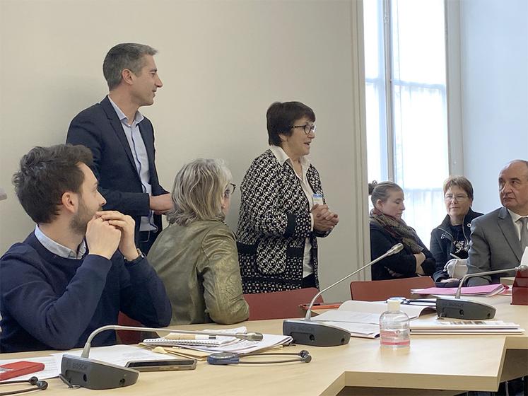 La présidente de la FNSEA, Christiane Lambert - ici, au côté du député François Ruffin -, a salué l’«initiative transpartisane» des parlementaires. Pour elle, «l’heure est grave. D’autant plus que ce vieil accord ne correspond plus aux préoccupations d’aujourd’hui». 