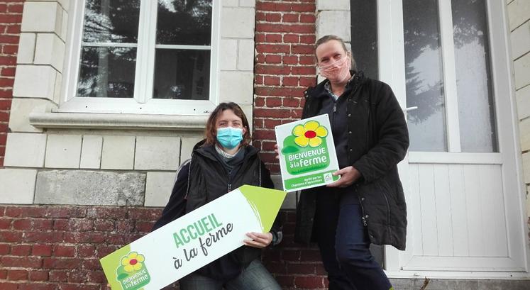Mathilde Degrendel (à gauche) et Sophie Thulliez (à droite) ont toutes les deux choisi la marque des chambres d’agriculture pour développer les projets qui leur tiennent à cœur et qui ont du sens pour les consommateurs. 