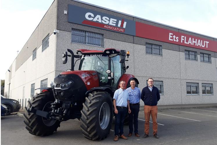 Le développement a été rendu possible par l’achat de l’entreprise familiale Établissements Flahaut (concessionnaire Case IH depuis 2008) par le groupe Dubreuil, dont Agrisanterre est une filiale. 