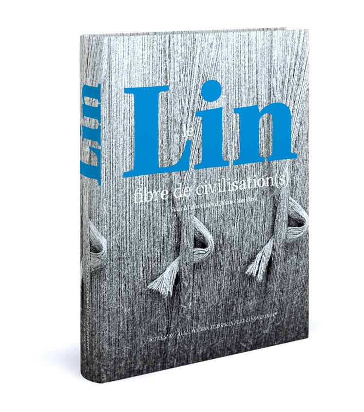 Le livre est le résultat de près de trois années de travail  et de la contribution de trente-six experts de leurs domaines. 