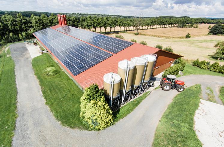 Le bail emphytéotique est contractualisé sur une longue durée qui permet au preneur de tirer profit du bail sans en requérir  la totale propriété en fin de contrat.