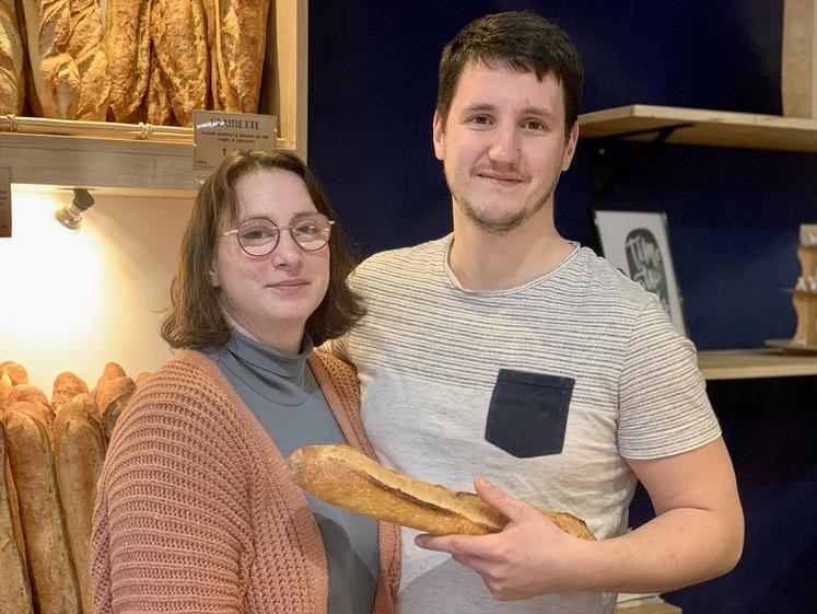 Pour l’étape samarienne de la compétition, Claire et Antonin Levasseur, de Quevauvillers (à gauche), ont affronté Laetitia et David Ribeiro, de Villers-Bocage (à droite). Entre les quatre adeptes du fait-maison, l’ambiance était bienveillante. 