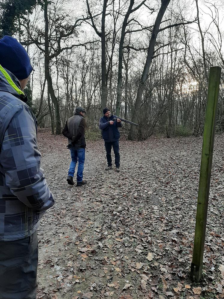 La première chose à faire avant de débuter une action de chasse,  quel que soit le milieu naturel dans lequel on se trouve, est de vérifier l’état  de propreté des canons. 