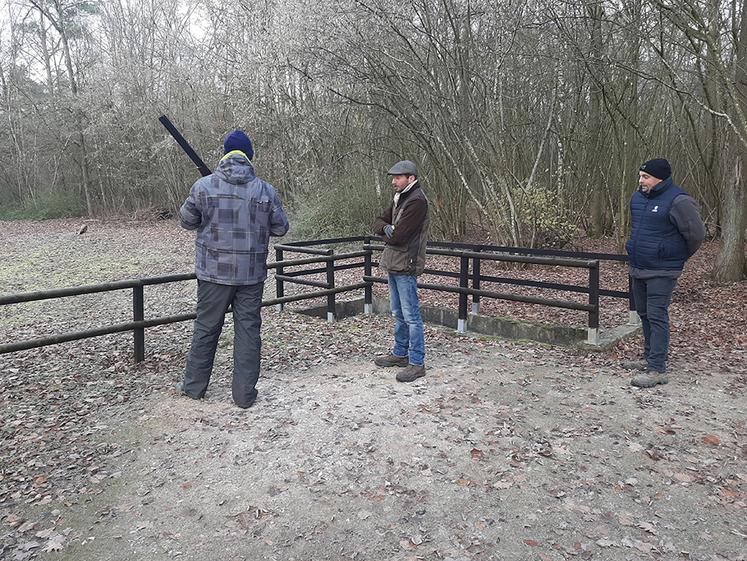 Sur le pas de tir, l’essentiel n’est pas de «mettre le bout dessus», mais de tirer  en toute sécurité en respectant les gestes de bonne conduite avec une arme.
