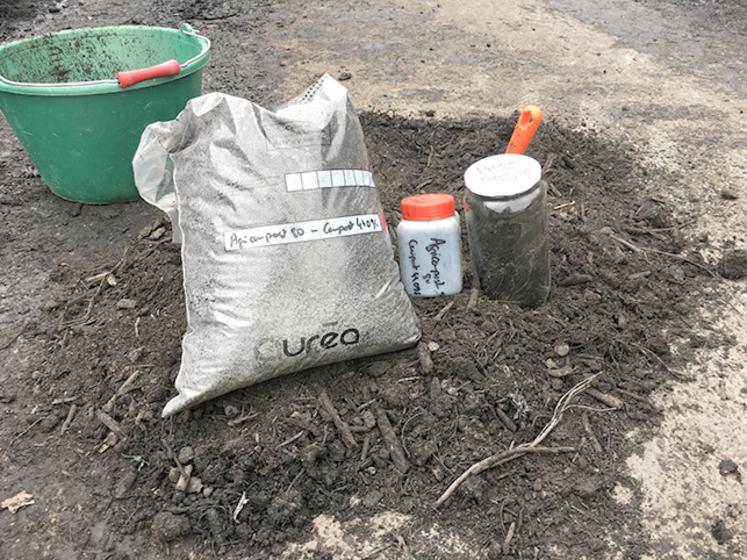 Le prélèvement doit être homogène et représentatif. Pour les produits normalisés, l’analyse de compost comprend aussi l’innocuité et la microbio. 