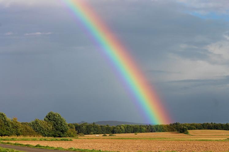 Chaque année, il tombe en moyenne 750 mm d’eau sur la région, dont profitent les 2,2 millions d’hectares de SAU.  Mais les périodes d’excès et de pénuries d’eau devraient être plus fréquentes. 