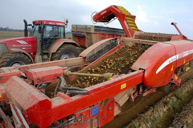 Les dangers lors des travaux agricoles sont nombreux et peuvent avoir de graves conséquences. 