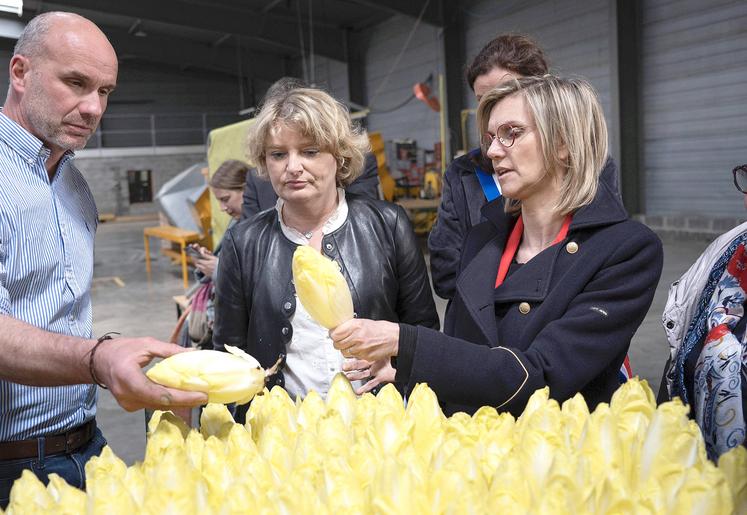Faute de solutions concrètes mobilisables dans l’immédiat et de résultats d’essais concluants, la visite de la ministre Agnès Pannier-Runacher s’apparentait à une visite de courtoisie. 