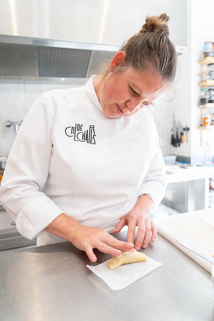 La cheffe Chloé Charles s’est faite connaître  par sa participation à l’édition 2021 de l’émission Top Chef. 