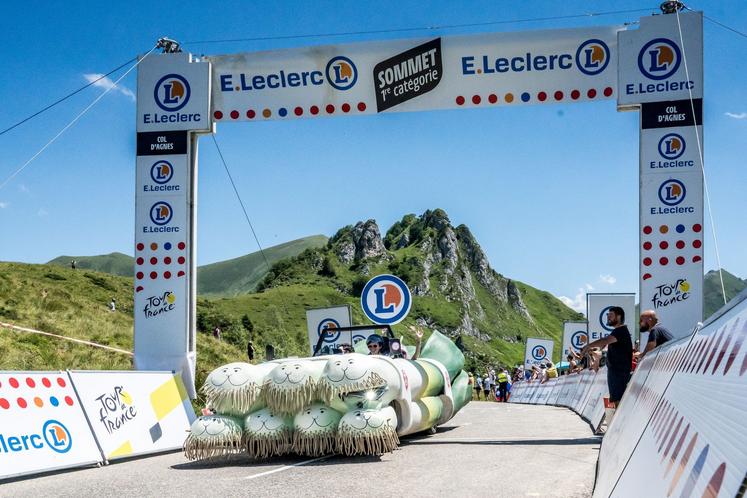 caravane publicitaire Tour de France E.Leclerc poireaux