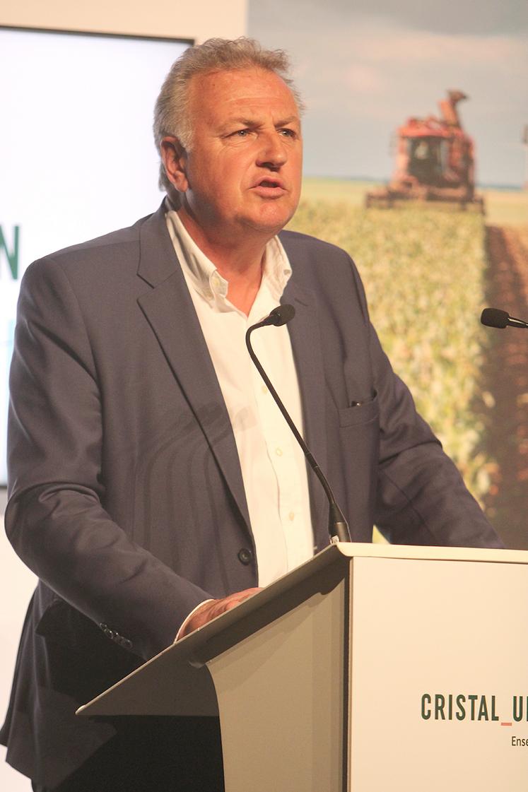 Pour Olivier de Bohan, président du groupe coopératif sucrier Cristal Union,  le recours à une caisse de péréquation pour stabiliser le prix de la betterave  est une «attente forte des coopérateurs pour stabiliser leurs revenus». 