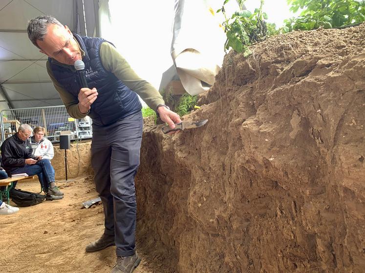 Matthieu Archambeaud : «le début de l’agronomie, c’est l’observation de l’impact de ses pratiques, pour trouver  des solutions.» 