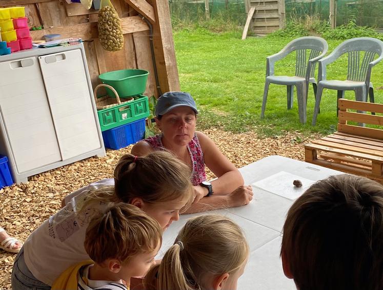 Hélicicultrice depuis 2019, Camille Steil accueille du public depuis la fin du Covid.