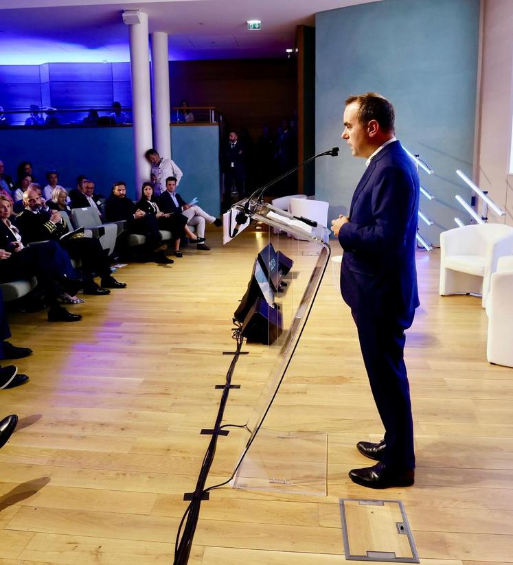 Sébastien Lecornu Premier ministre doit nommer un nouveau gouvernement