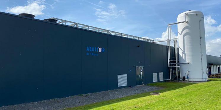 L’atelier d'abattage de Gauchy peut traiter jusqu’à 1 000 porcs par jour,  pour un tonnage maximum de 23 000 tonnes à l’année. 