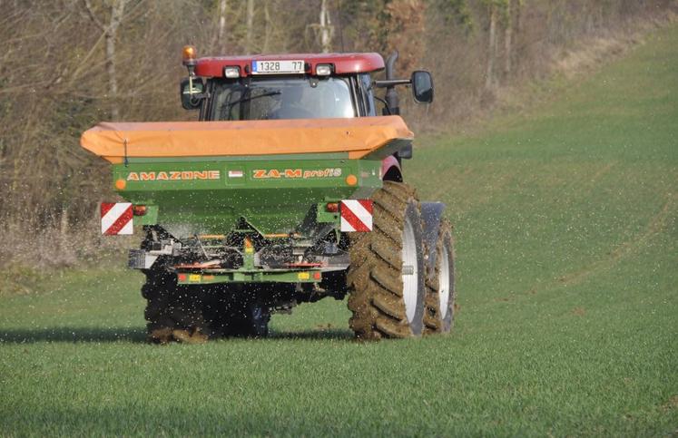 suspension du dispositif de taxe MACF sur les engrais