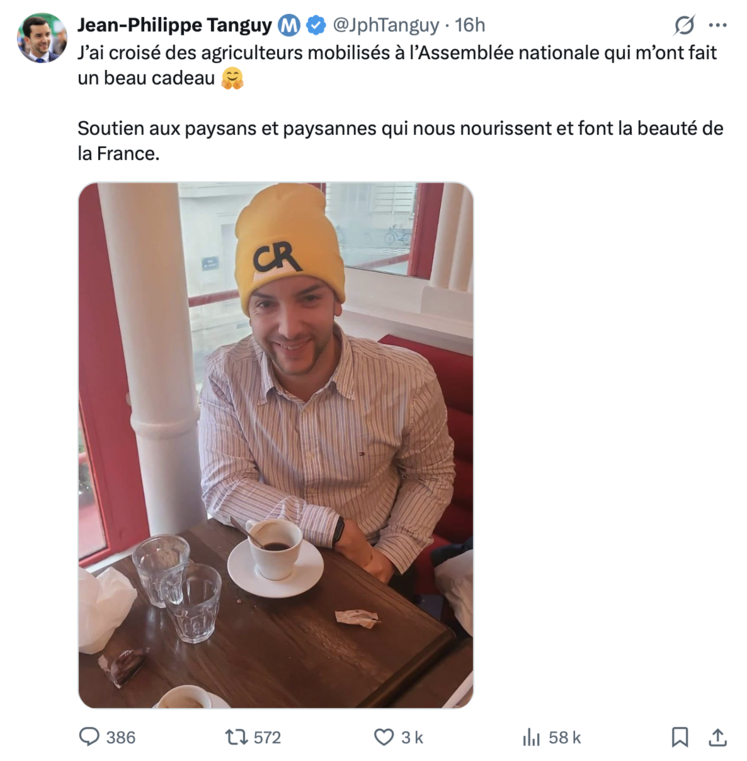 Bonnet jaune de Jean-Philippe Tanguy