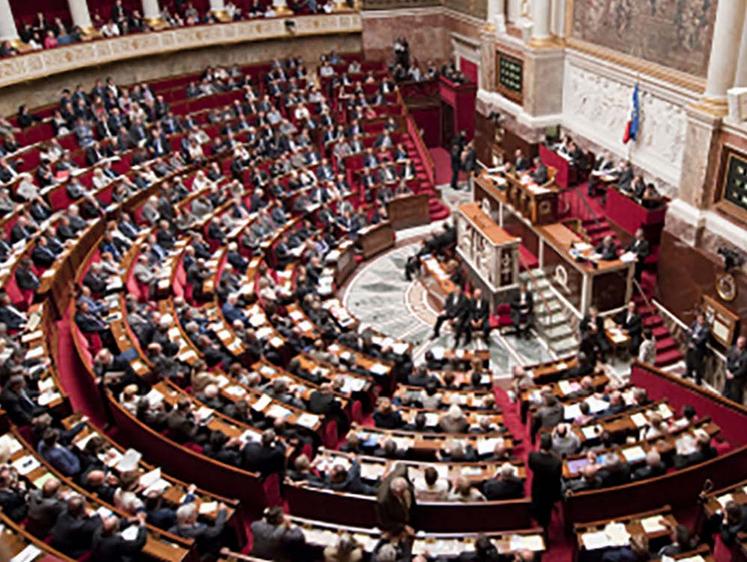 Députés et sénateurs ont adopté, les 20 et 21 juillet, le texte de loi d’urgence agricole sur la base du texte issu d’une commission mixte paritaire.