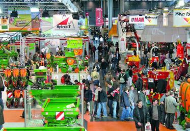 Dans une compétition internationale de plus en plus rude, les constructeurs français cherchent à tirer leur épingle du jeu.