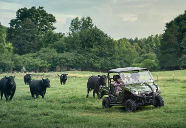 Le SSV offre un grand confort grâce à ses sièges et sa cabine qui peut être entièrement fermée.