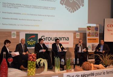 Plusieurs pistes de réflexion ont été élaborées en vue de la loi foncière prévue à la fin de cette année.