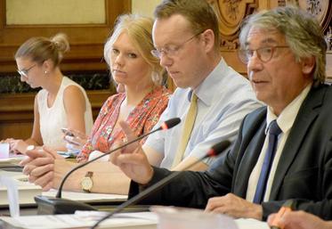 Laurent Somon : «Non, nous ne faisons pas du cagnottage Monsieur Renaux, nous essayons de thésauriser 
un petit peu pour pouvoir construire nos politiques.»