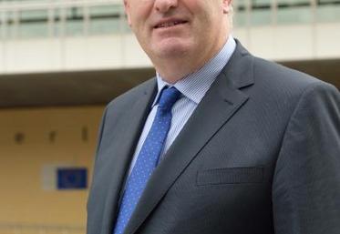 Le commissaire européen à l'agriculture Phil Hogan a annoncé le montant annuel de la dotation de la France, soit 8,9 Mrd € sur la période 2021-2027, contre 9,4 Mrd pour 2014-2020. Une baisse de 5,6 %.