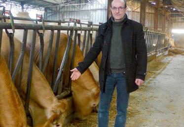 Chaque agriculteur apportera de la matière à hauteur de la surface dont il dispose. Le fumier des Blondes d’Aquitaine de Michel Destombes en fera partie.