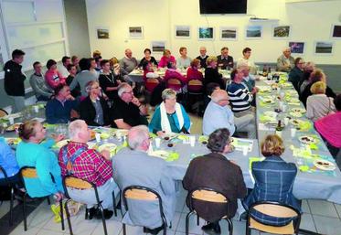 Une rencontre pour accompagner certaines initiatives en faveur des jeunes et pour échanger et conserver ces liens de sympathie tissés au travers des engagements respectifs.