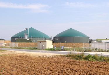 Macron estime que la méthanisation va permettre au gaz de continuer à jouer un rôle important dans notre mix énergétique, tout en offrant une production génératrice de revenus pour les agriculteurs et les territoires.