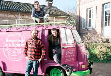 Johann Le May, Mathilde Clabaut et Emmanuel Clabaut sont à la tête  de la Brasserie depuis le mois de janvier. 
