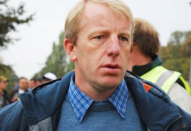 Agriculteur à Roy-Boissy (60) 
et vice-président de la FNSEA, 
Luc Smessaert suit de près la question de l’indemnisation des agriculteurs touchés par les conséquences de l’incendie de l’usine Lubrizol en tant que trésorier du FMSE.