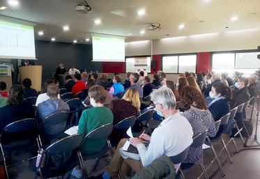 Plus d’une centaine de participants ont assisté au colloque «Abac»  du 23 septembre, témoignant d’un intérêt particulier pour l’agriculture  de conservation en bio, même s’il reste encore pas mal de chemin à parcourir.  