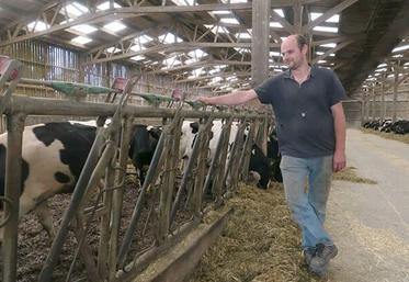 Vincent Verschuere dans le bâtiment qui pose problème à quelques-uns de ses voisins et désormais contraint à être vidé  de ses animaux. 