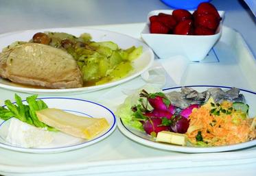 Repas local au collège d'Anizy-le-Château.