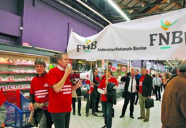 Action syndicale de la FNB chez Carrefour, en région parisienne, le 5 novembre dernier.