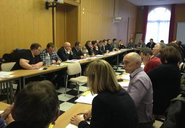 Une réunion de crise avec les représentants des GMS a eu lieu le 11 février dans les locaux de la Cité de l’agriculture à Saint-Laurent-Blangy.