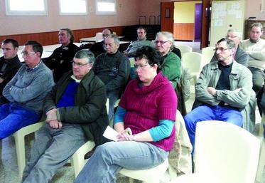Les participants à l'assemblée de Gamaches.