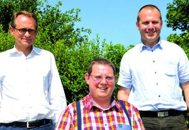 De g. à dr. : Hubert Parry, président du directoire du groupe Alliance, Eric Bettens, directeur général de la Cobevial, et Hervé Houdrin, président de la Cobevial et du conseil de surveillance du groupe Alliance.