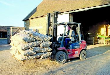 La loi va désormais imposer à l'employeur de déclarer à la MSA l'exposition d'un salarié à un ou plusieurs facteurs de risque.