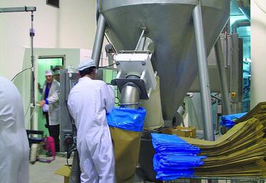 Trois contrats sont prévus : sur la poudre de lait écrémé, la poudre de lactosérum et sur le beurre.