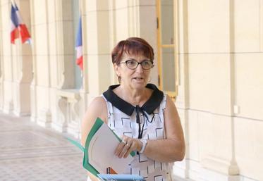 Christiane Lambert, le 29 juillet, dans la cour du ministère de l’Agriculture.